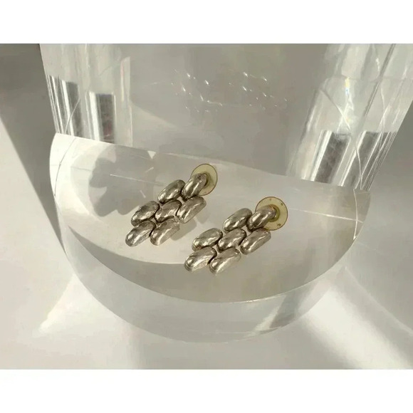 Silver Tone Vintage Chainlink Dangle Earrings - Picture 9 of 10